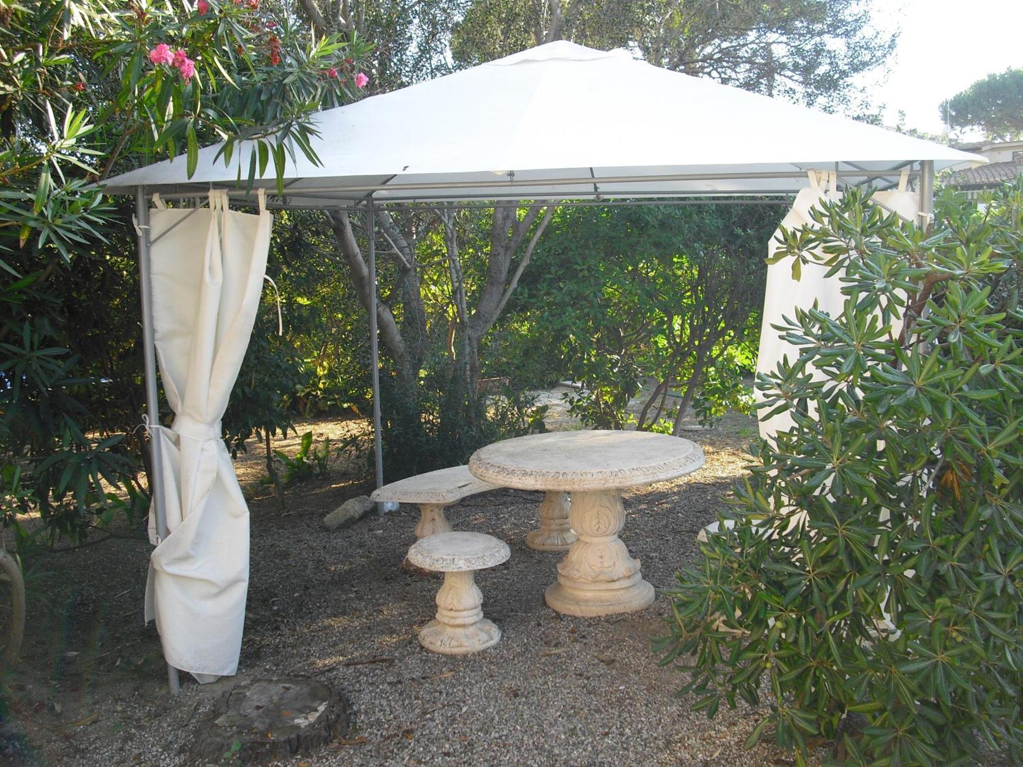 Hotel Garden Tirrenia Kültér fotó
